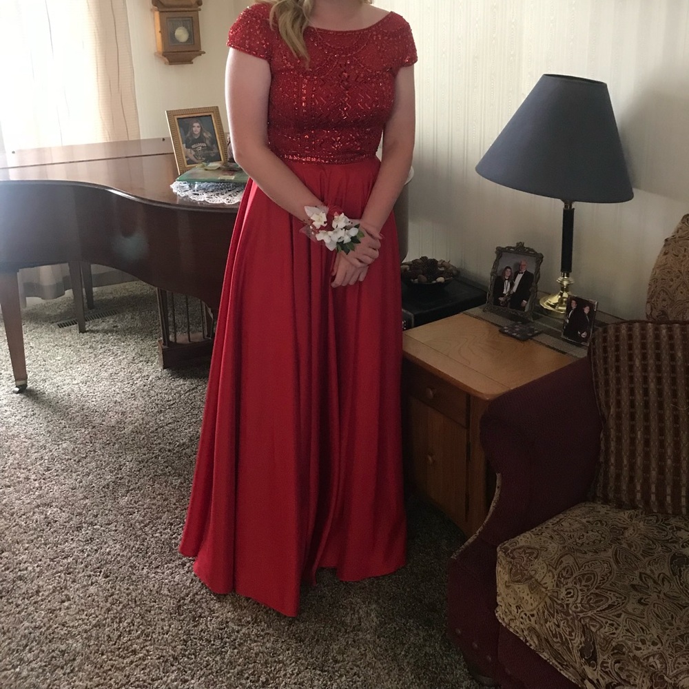 SHERRI HILL PROM DRESS